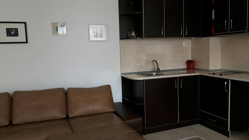 Kraybrezhna Apartment Pomorie Eksteriør bilde