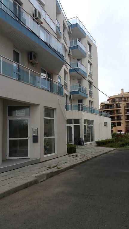 Kraybrezhna Apartment Pomorie Eksteriør bilde