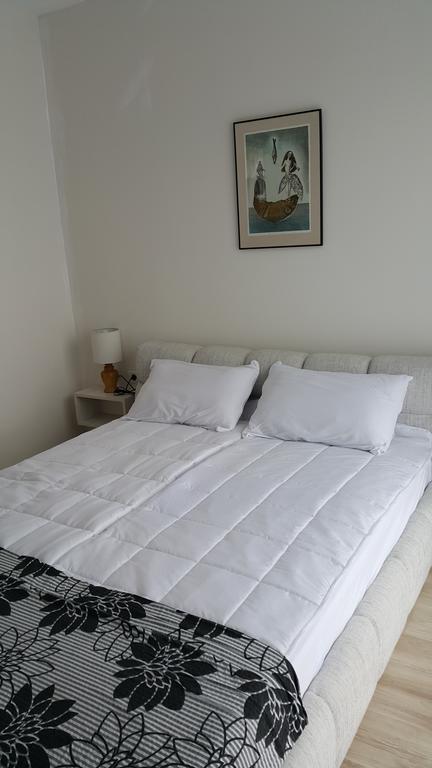 Kraybrezhna Apartment Pomorie Eksteriør bilde